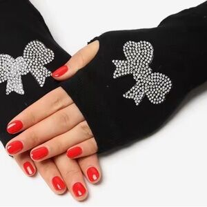 Elegant Black Fingerless Gloves with Rhinestone Bows